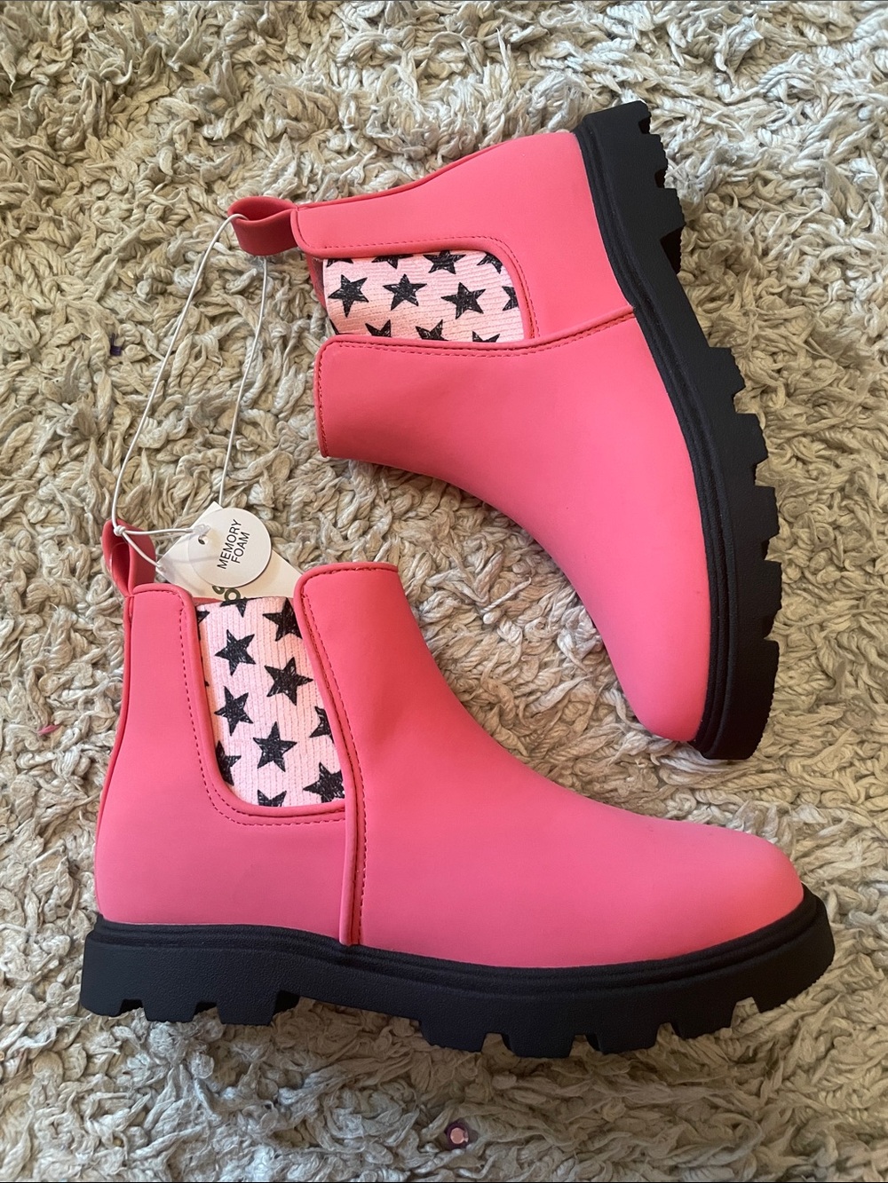 Sonoma Goods For Life “Rovie” Chelsea Boots, Size 2